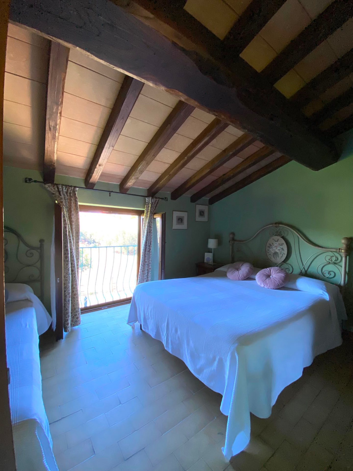 Camera Margherita con letto matrimoniale, letto singolo e balcone
